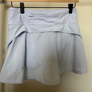 Lululemon Play Off The Pleats Skirt in Hydrangea Blue, size 4.